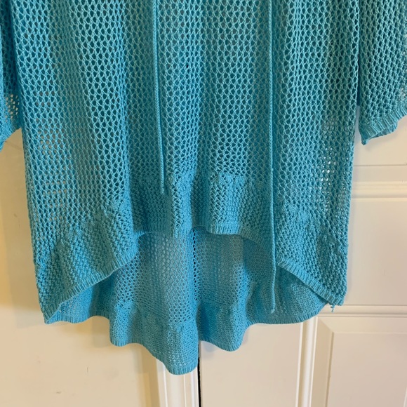 Beautiful Blue Turquoise Knit Coverup - Picture 4 of 6